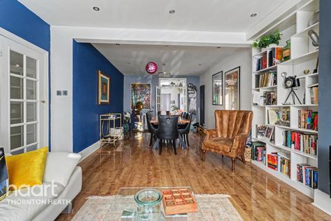 6 bedroom semi-detached house for sale, Virginia Road, Thornton Heath