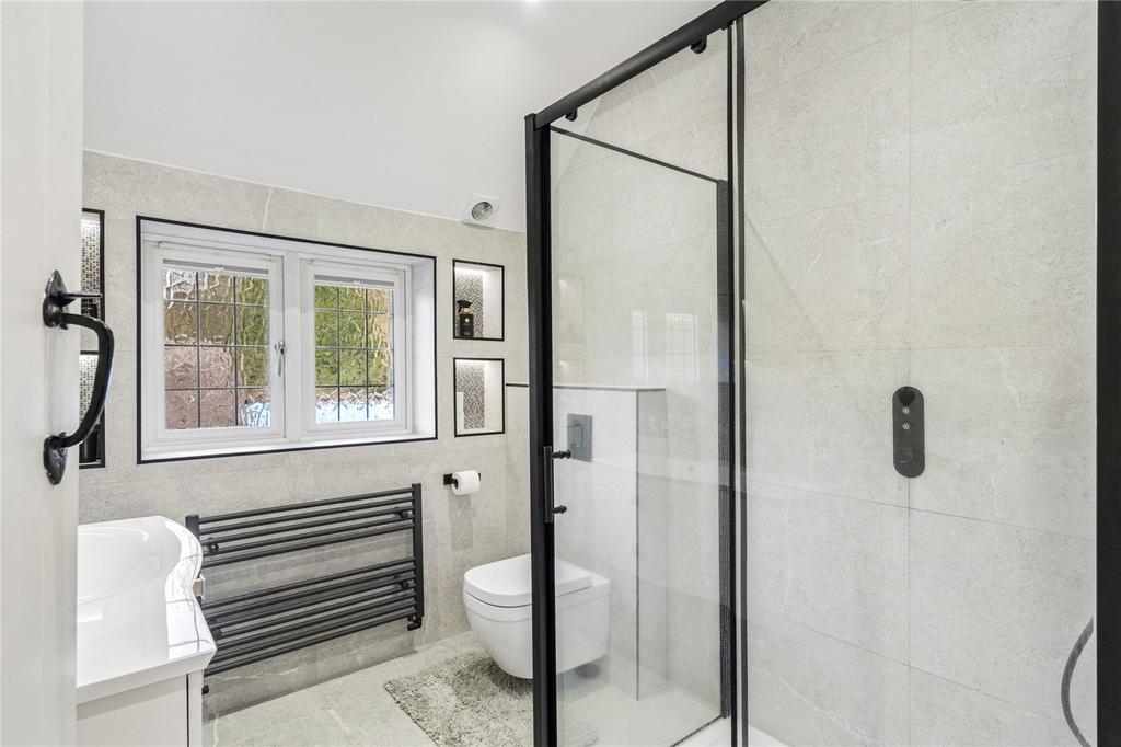 En Suite Shower