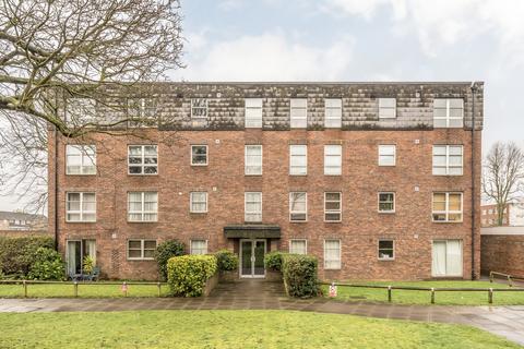 2 bedroom apartment to rent, Marlowe Gardens, Eltham, London, SE9