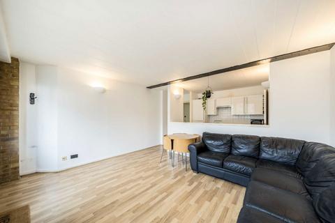 2 bedroom flat for sale, Burrells Wharf Square, London E14