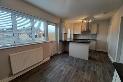 2 bedroom house to rent, Alexandra Road, Middlewich