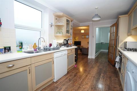 undefined, Park Avenue, Bideford