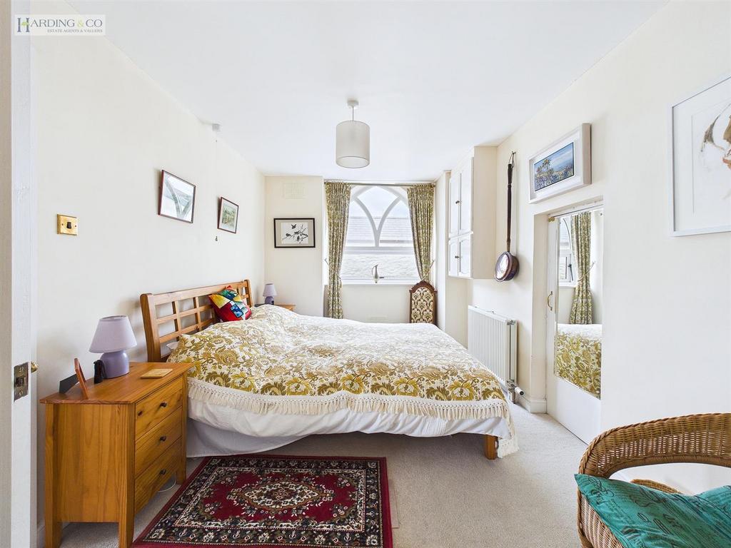 Bedroom .1.jpg