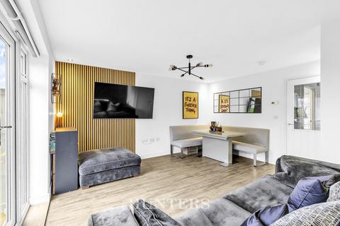 3 bedroom semi-detached house for sale, Kirkfell Drive, Middleton, Manchester, M24