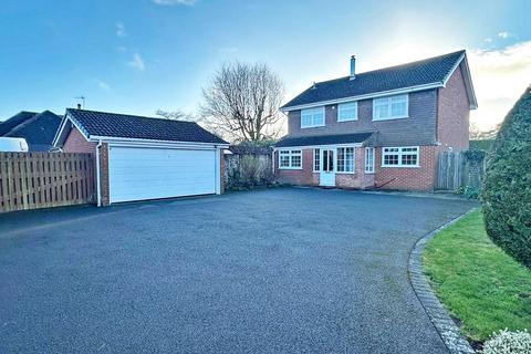 3 bedroom detached house for sale, Oakenbrow, Sway, Lymington, Hampshire, SO41