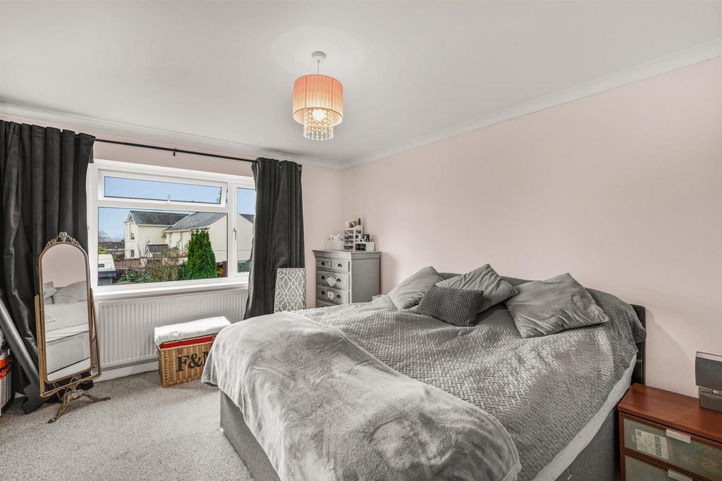 22 Llandegveth Close-18.jpg