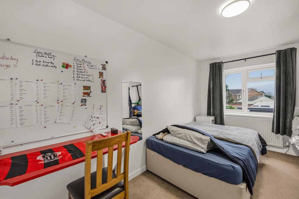 22 Llandegveth Close-16.jpg