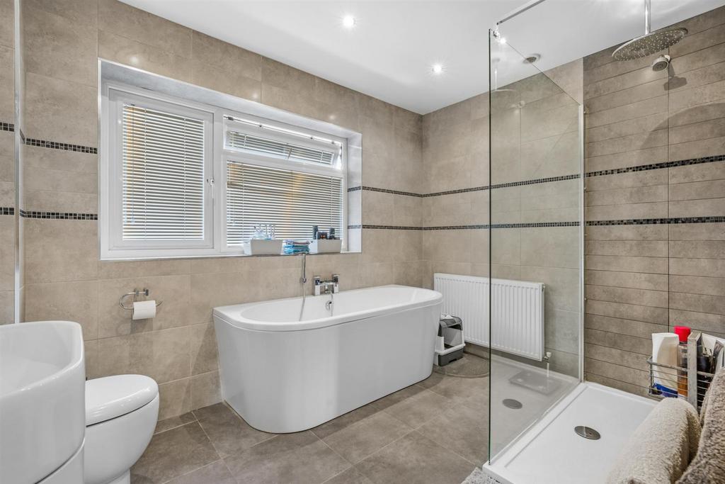 22 Llandegveth Close-21.jpg