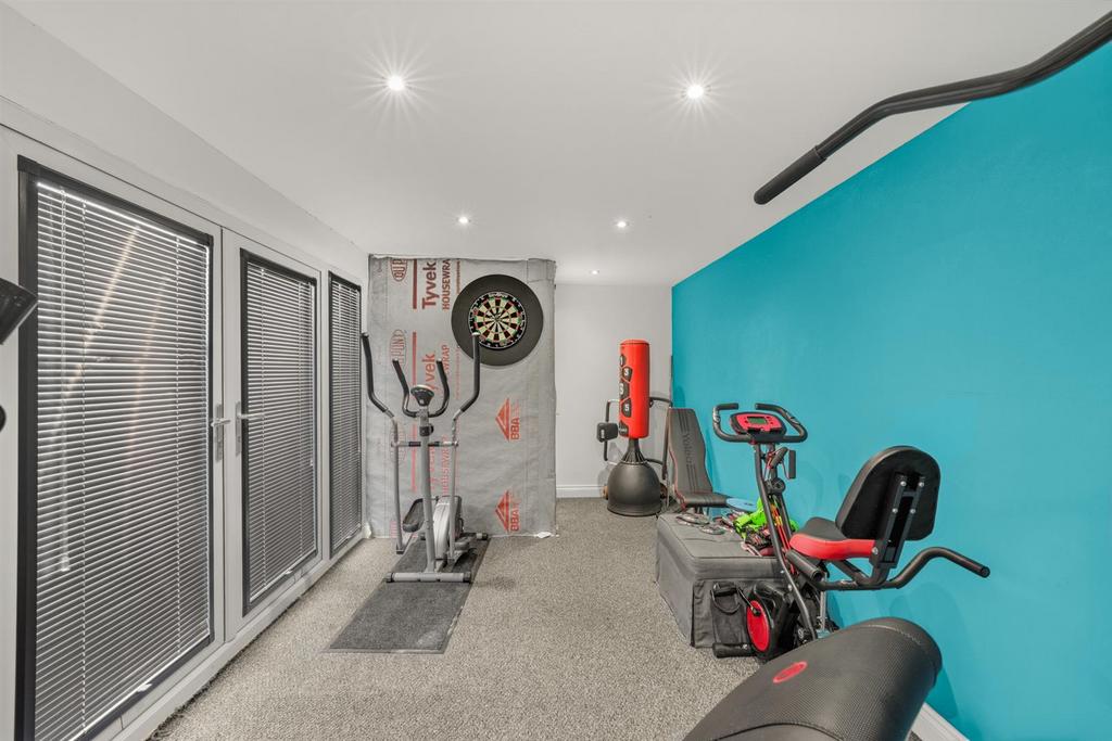 22 Llandegveth Close-24.jpg