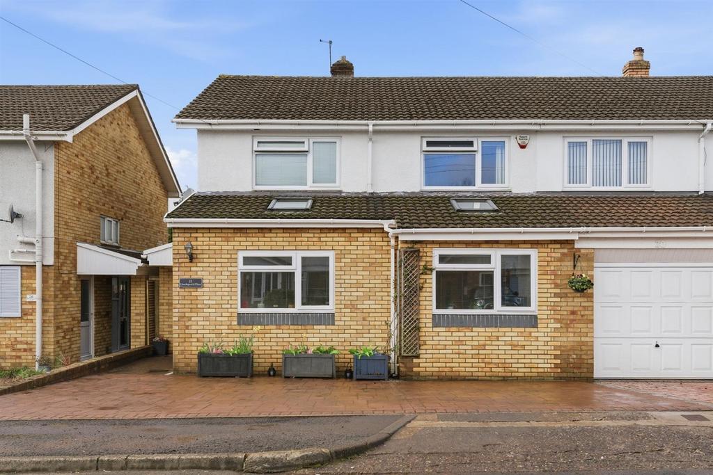 22 Llandegveth Close-1.jpg