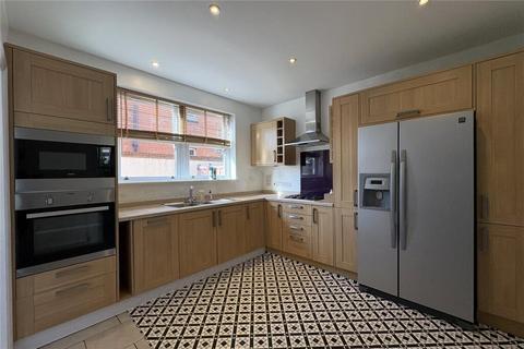 3 bedroom detached house to rent, Herrett Street, Aldershot GU12