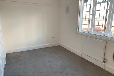 2 bedroom apartment to rent, High Street, Watford