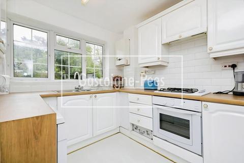 undefined, Regalfield Close, Guildford, GU2
