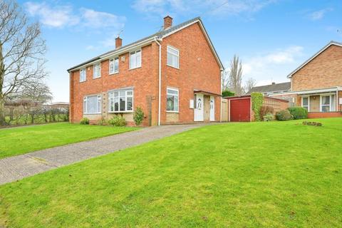 3 bedroom house to rent, Tennyson Road, Stafford, ST17