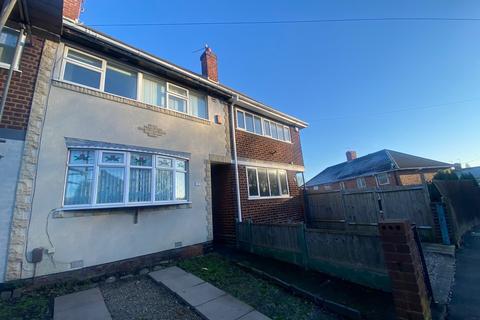 3 bedroom house to rent, Small Street, West Bromwich, B71