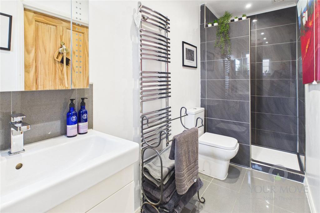 Ensuite