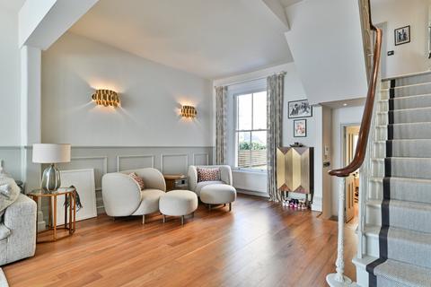 5 bedroom terraced house for sale, Lamont Road, Chelsea, London
