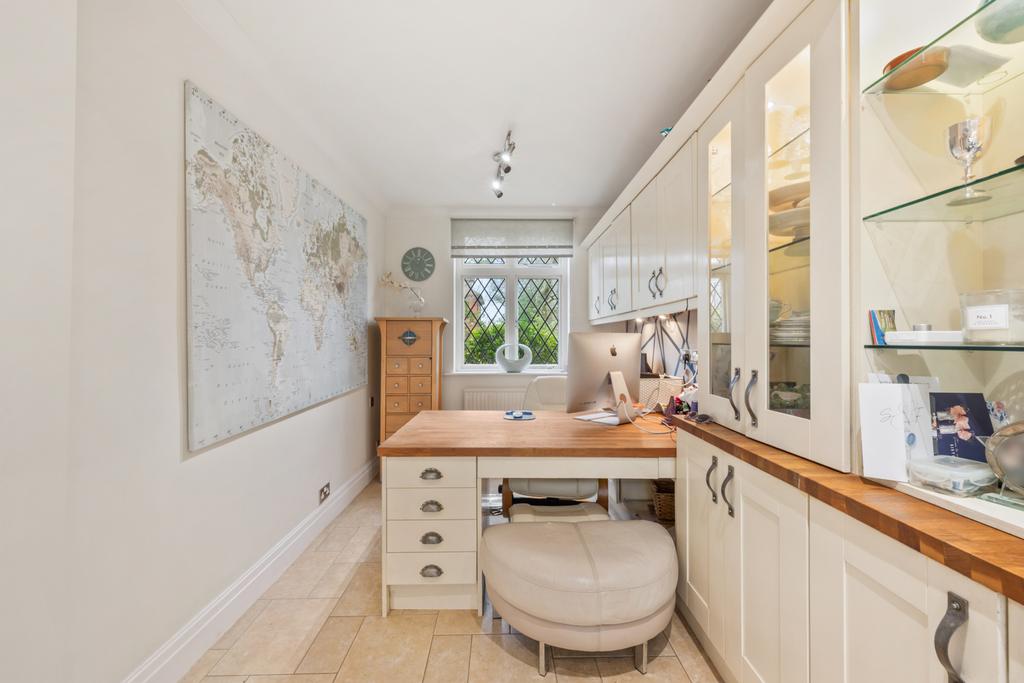 Kitchen/Study