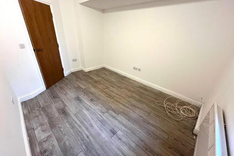 2 bedroom apartment to rent, 113 London Road, Cheshire East SK11