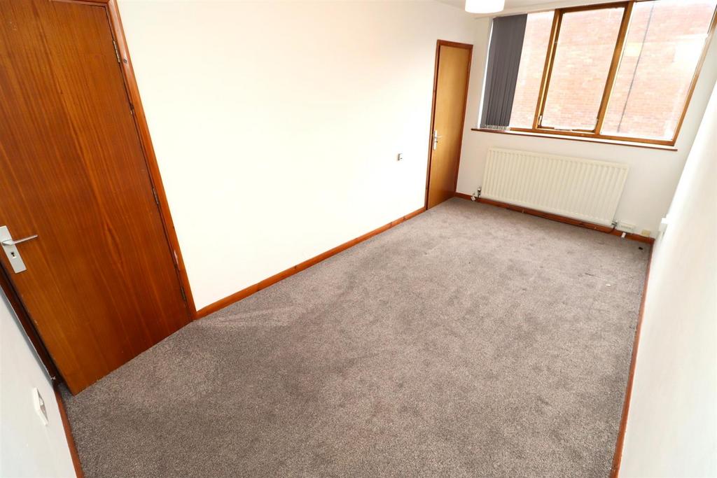 Bedroom one.JPG