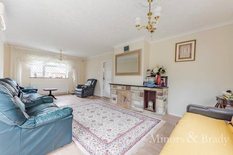 undefined, Windmill Avenue, Dereham