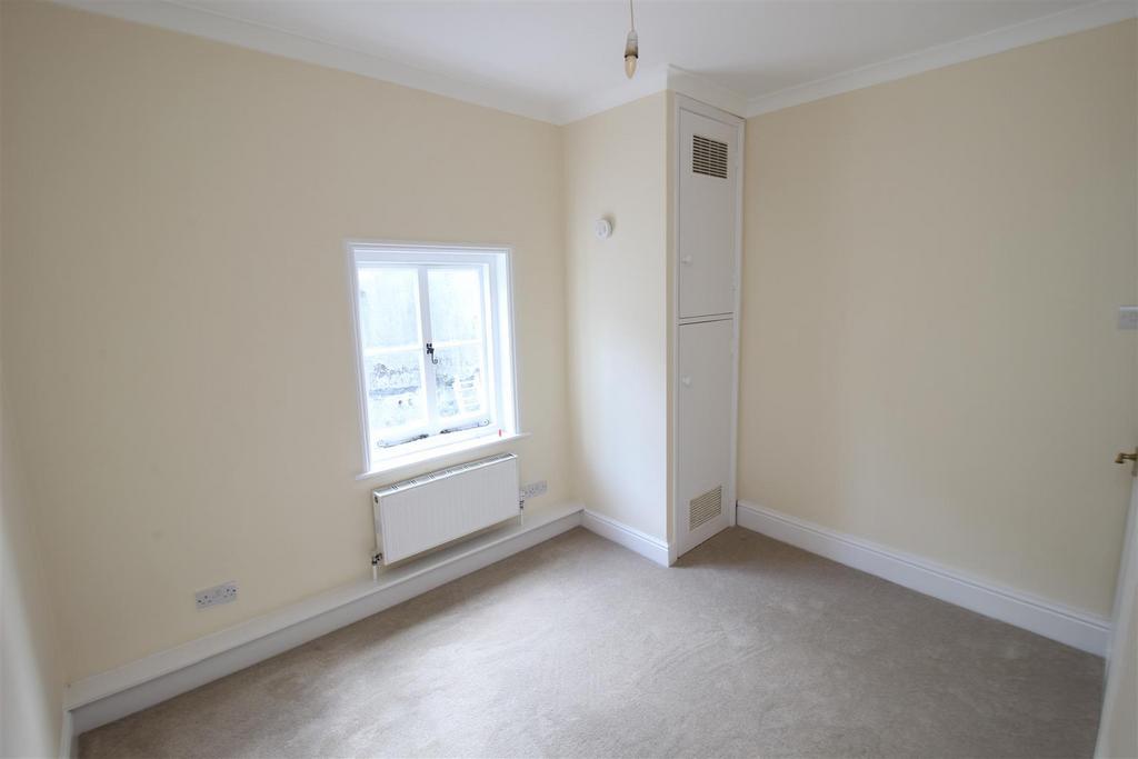 Bedroom 2.jpg