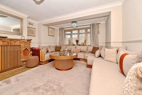 3 bedroom semi-detached house for sale, Lime Tree Close, Luton, Bedfordshire, LU3