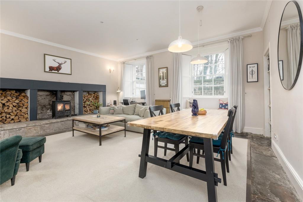 Sitting/Dining Room