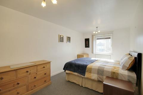 undefined, Flint Close, London, E15