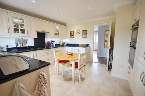 undefined, Hawthorn Avenue, Gillingham