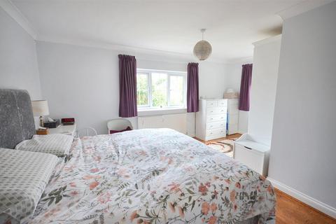 undefined, Hawthorn Avenue, Gillingham