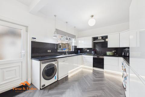 3 bedroom end of terrace house for sale, Sefton Street, Colne BB8