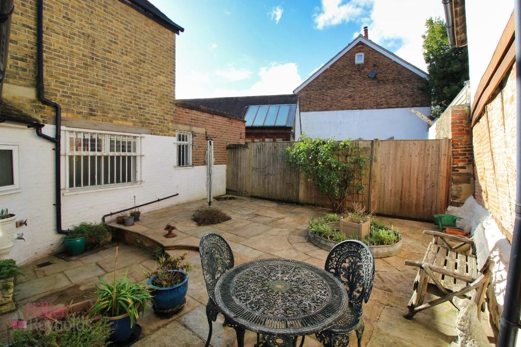 Courtyard Garden