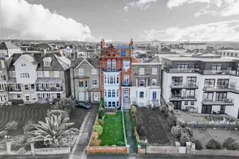 Central Parade, Herne Bay