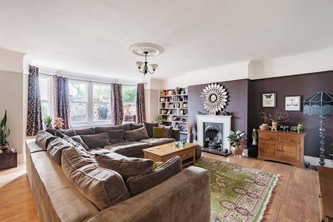 2 bedroom apartment for sale, Central Parade, Herne Bay