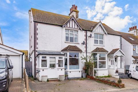 Holmscroft Road, Herne Bay