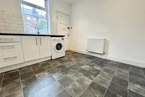 3 bedroom terraced house to rent, Murray Road, Sheffield, S11