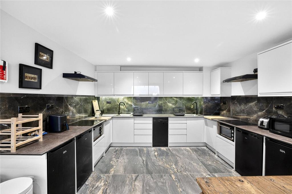 Reception/Kitchen