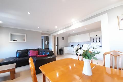 undefined, North Row, Milton Keynes, MK9