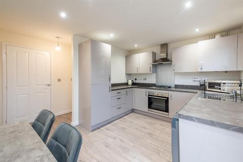 3 bedroom semi-detached house for sale, Goldcrest Avenue, Leyland