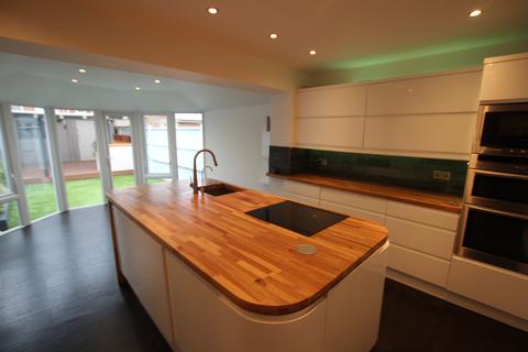 undefined, Wessenden, Tamworth, B77