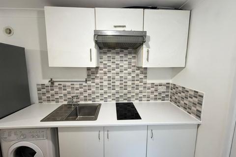 undefined, Wraysbury Close, Hounslow