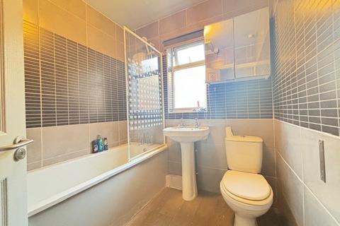 1 bedroom in a house share to rent, Priestsic Road, Sutton-in-Ashfield, NG17