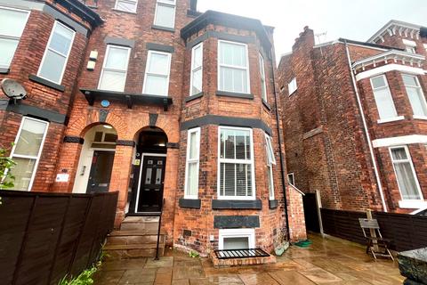 1 bedroom apartment to rent, Central Road, Manchester, M20