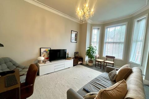 1 bedroom apartment to rent, Central Road, Manchester, M20