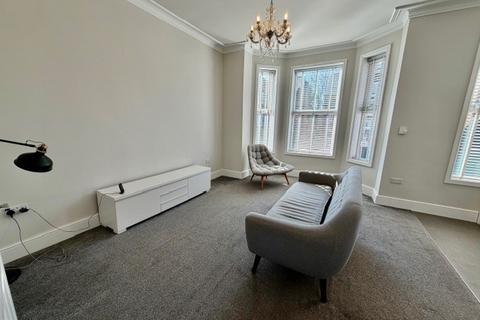 1 bedroom apartment to rent, Central Road, Manchester, M20
