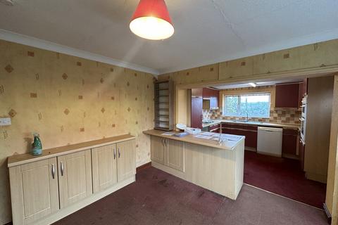 undefined, Lon Capel, Dwyran, Anglesey, LL61