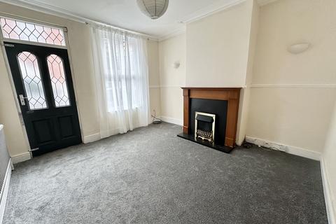3 bedroom terraced house to rent, Hobart Street, Sheffield, S11