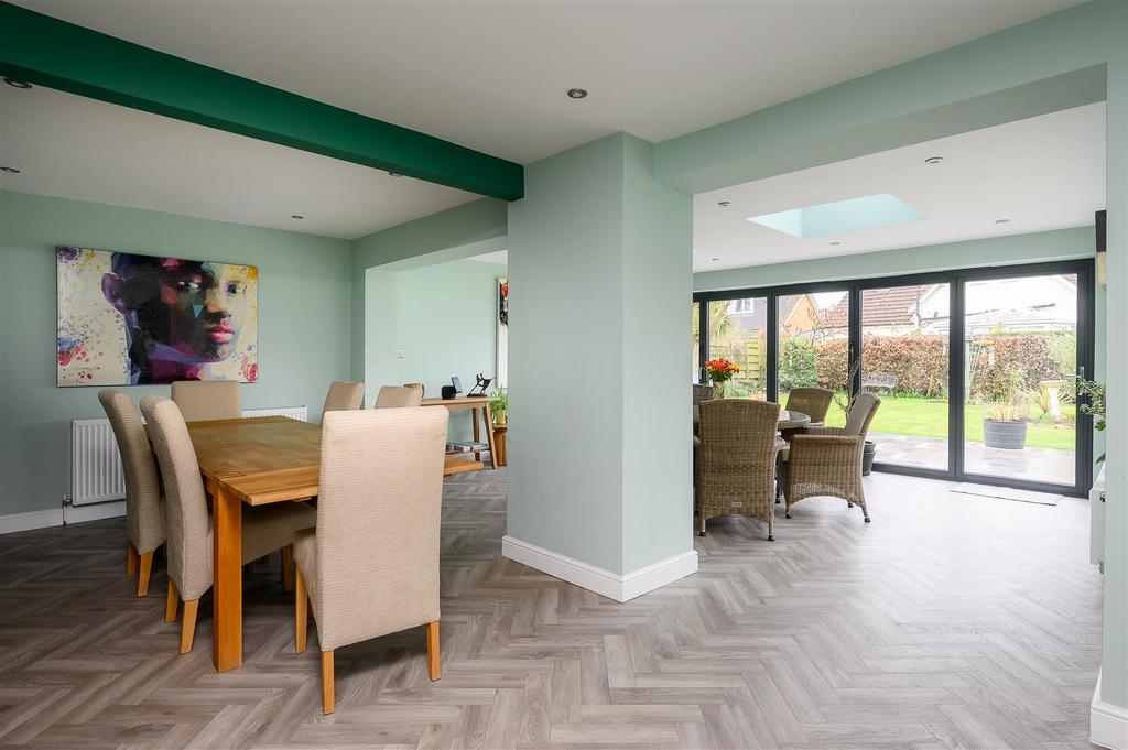 Open plan dining living