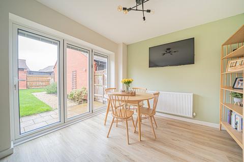 undefined, Spitfire Avenue, Shirley, B90